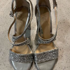 Jewel Badgley Mischka Silver Glitter Sandals